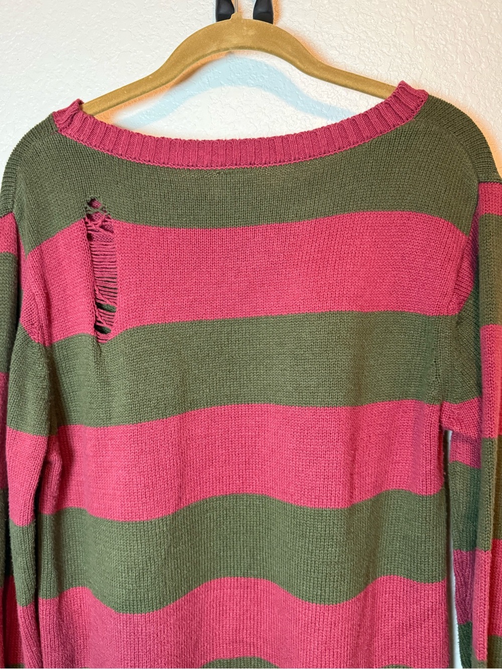 Freddy Kruger Nightmare on Elm Street Striped Sweater Unisex XL Red & Brown - Picture 10 of 11